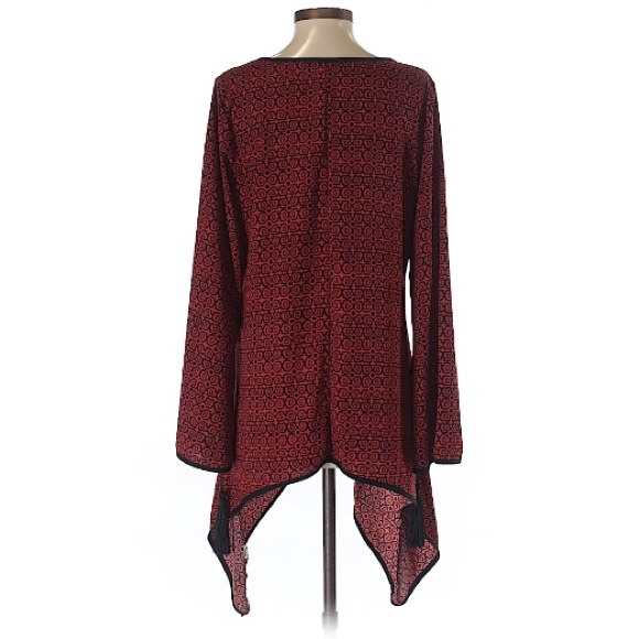 Casual top - Picture 2 of 3